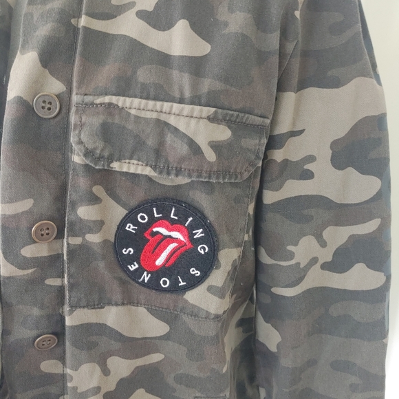 FOREVER21 Olive Jean Camouflage Rolling Stones Patch Utility Jacket - Picture 6 of 12